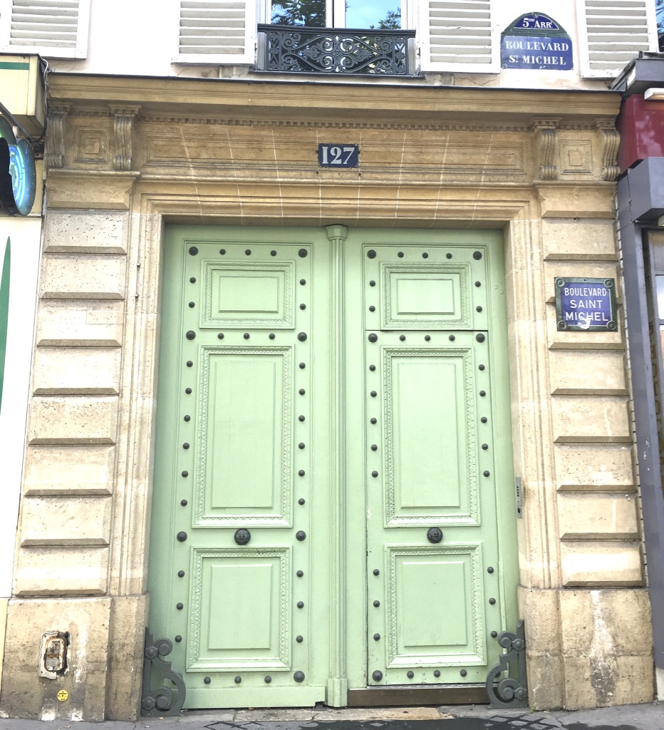 Green_Paris_door